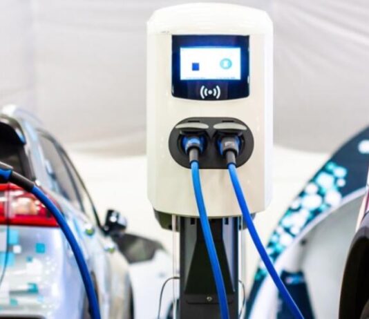 Власники електрокарів повертаються до авто з ДВЗ Власники електрокарів повертаються до авто з ДВЗ