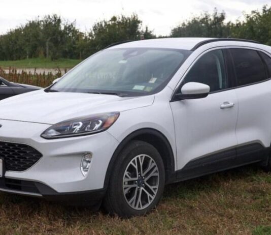 Ford знімає з виробництва Escape та робить ставку на Bronco Sport і Maverick Ford знімає з виробництва Escape та робить ставку на Bronco Sport і Maverick