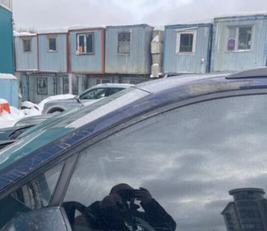 Як зберегти чистими бічні вікна авто без зайвих зупинок Як зберегти чистими бічні вікна авто без зайвих зупинок