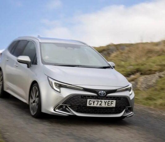 Топ-10 автомобілів, які рідко підводять навіть після 100-300 тис. км Топ-10 автомобілів, які рідко підводять навіть після 100-300 тис. км