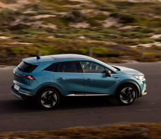 У Франції пропонують окремі водійські права для електромобілів У Франції пропонують окремі водійські права для електромобілів