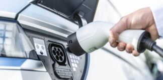 Чому повний заряд скорочує життя батареї електромобіля