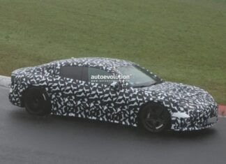 Новий електромобіль Mercedes-AMG C590 показали на тестах Новий електромобіль Mercedes-AMG C590 показали на тестах