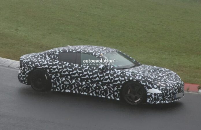 Screenshot_9 Новий електромобіль Mercedes-AMG C590 показали на тестах