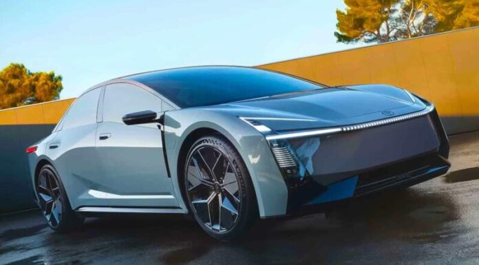 Копия-orig-1-1 Нова Toyota Corolla кардинально зміниться (фото)