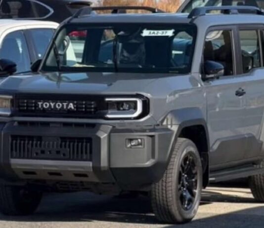 Міні-Toyota Land Cruiser вперше помічено в реальних умовах Міні-Toyota Land Cruiser вперше помічено в реальних умовах