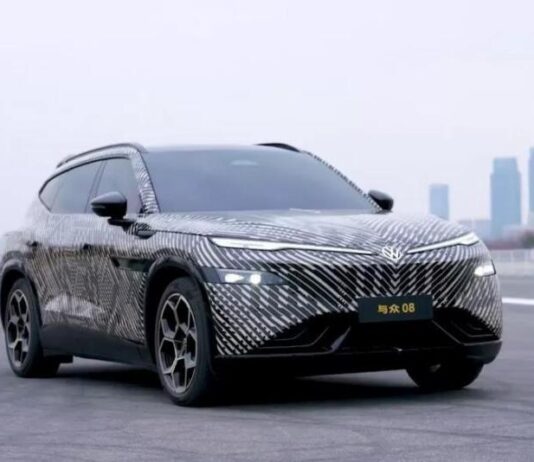 Новий Volkswagen ID.Unyx 08 показали у реальних умовах Новий Volkswagen ID.Unyx 08 показали у реальних умовах