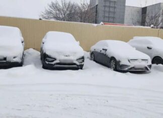 Чому не варто надовго залишати авто під снігом Чому не варто надовго залишати авто під снігом
