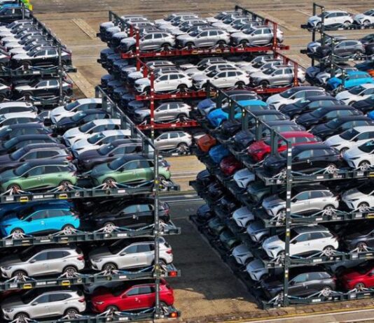 ЄС може запровадити мита на гібридні авто з Китаю слідом за електрокарами ЄС може запровадити мита на гібридні авто з Китаю слідом за електрокарами