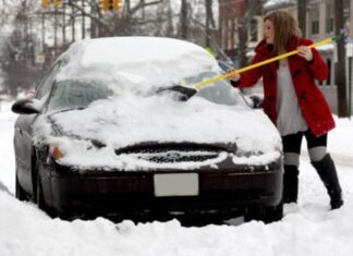 Як пережити сильний снігопад за кермом Як пережити сильний снігопад за кермом