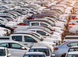 В Україні зріс імпорт вживаних авто віком до п’яти років В Україні зріс імпорт вживаних авто віком до п’яти років