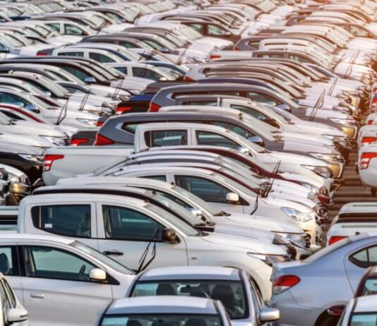 В Україні зріс імпорт вживаних авто віком до п’яти років В Україні зріс імпорт вживаних авто віком до п’яти років