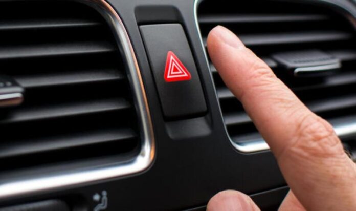 Screenshot_1 Коли слід вмикати аварійну сигналізацію на дорозі