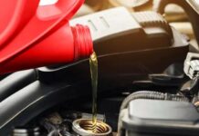 Експерти попереджають про ризики купівлі моторної оливи на розлив Експерти попереджають про ризики купівлі моторної оливи на розлив