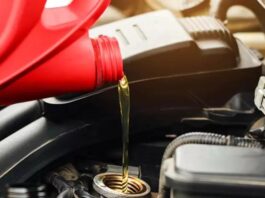 Експерти попереджають про ризики купівлі моторної оливи на розлив Експерти попереджають про ризики купівлі моторної оливи на розлив