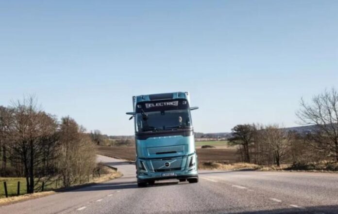 Screenshot_12 Volvo представила оновлену електричну вантажівку для міста