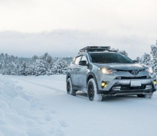 Автоексперт пояснив, чому повний привід не рятує снігопади Автоексперт пояснив, чому повний привід не рятує снігопади