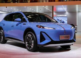 Електромобілі із запасом ходу понад 1 тис. км можуть з’явитися у 2027 році Електромобілі із запасом ходу понад 1 тис. км можуть з'явитися у 2027 році