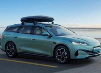 Джеремі Кларксон розкритикував BYD Seal 6 DM-i Touring за «надконтроль» водія Джеремі Кларксон розкритикував BYD Seal 6 DM-i Touring за «надконтроль» водія