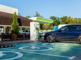 Кожен п’ятий власник електромобіля повертається до авто з ДВЗ: дослідження Кожен п’ятий власник електромобіля повертається до авто з ДВЗ: дослідження