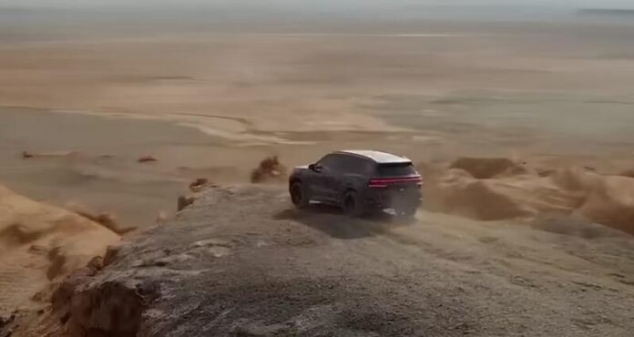 Screenshot_16 Zeekr опублікував перше відео гібридного кросовера 8X