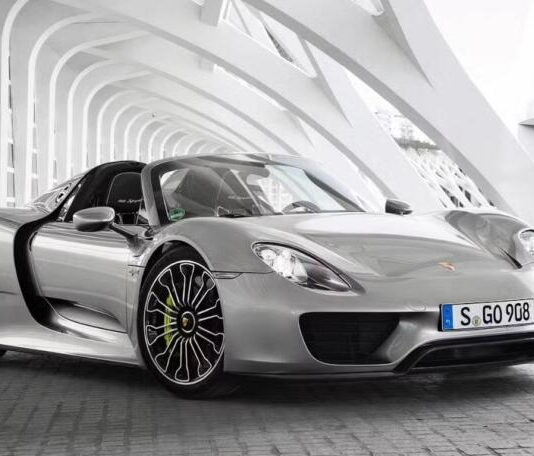 Дизайн Porsche готується до найбільших змін за останні 20 років Дизайн Porsche готується до найбільших змін за останні 20 років