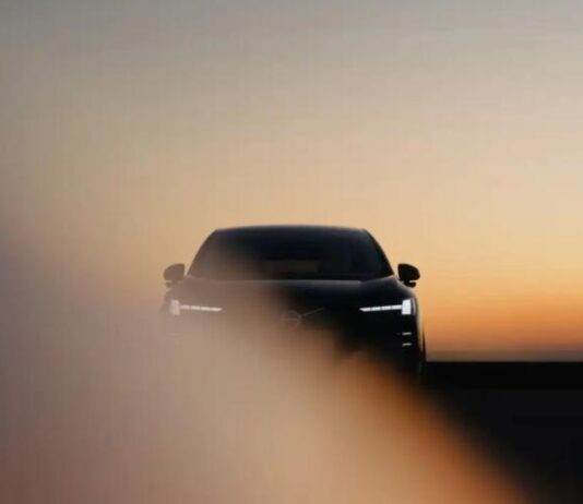 Volvo представила електричний EX60 із запасом ходу до 640 км Volvo представила електричний EX60 із запасом ходу до 640 км