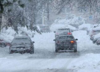 Експерт дав рекомендації щодо керування автомобілем у снігопад та ожеледь Експерт дав рекомендації щодо керування автомобілем у снігопад та ожеледь