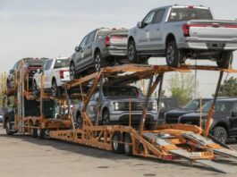 У США суттєво зросли витрати на електромобілі У США суттєво зросли витрати на електромобілі