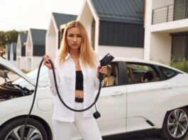 Названо причини високої смертності водіїв гібридів Названо причини високої смертності водіїв гібридів