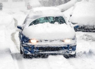 Сильні снігопади: головні ризики для водіїв і авто та як їх уникнути Сильні снігопади: головні ризики для водіїв і авто та як їх уникнути