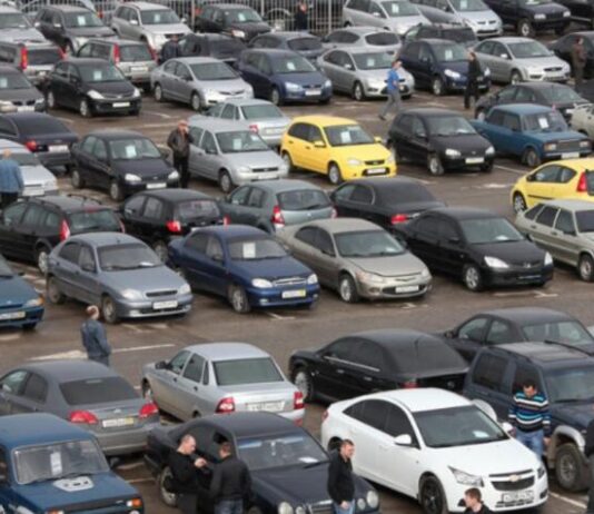 В Україні оновили ставки пенсійного збору на легкові автомобілі з 1 січня 2026 року В Україні оновили ставки пенсійного збору на легкові автомобілі з 1 січня 2026 року