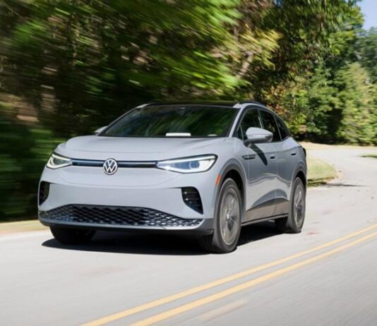 Volkswagen відкликає сотні електрокросоверів ID.4 через ризик займання батарей Volkswagen відкликає сотні електрокросоверів ID.4 через ризик займання батарей
