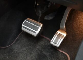 Що відбувається з авто, якщо одночасно натискати газ і гальмо Що відбувається з авто, якщо одночасно натискати газ і гальмо