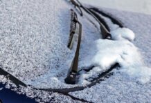 Названо 4 способи назавжди забути про примерзлі двірників в авто Названо 4 способи назавжди забути про примерзлі двірників в авто