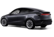 Tesla оновила Model Y 2026 та повернула третій ряд сидінь Tesla оновила Model Y 2026 та повернула третій ряд сидінь