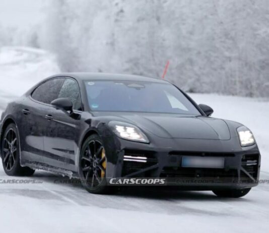 Porsche готує оновлену Panamera: нові фари, радар і гібридні опції Porsche готує оновлену Panamera: нові фари, радар і гібридні опції