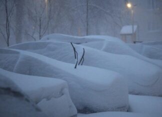 Автоексперт пояснив, як правильно доглядати машину під час снігопадів Автоексперт пояснив, як правильно доглядати машину під час снігопадів