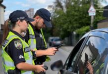 Фахівці розповіли, що загрожує водієві за образу поліцейського Фахівці розповіли, що загрожує водієві за образу поліцейського