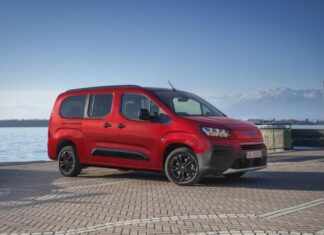 FIAT готує для Європи новий сімейний мінівен QUBO L (фото) FIAT готує для Європи новий сімейний мінівен QUBO L (фото)