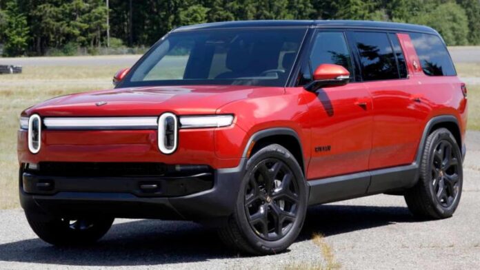 Копия-2025-rivian-r1s-1 Названо автобренд, чиї автомобілі найчастіше ламаються