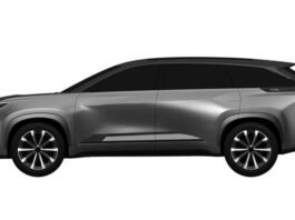 Toyota показала салон нового позашляховика Toyota показала салон нового позашляховика