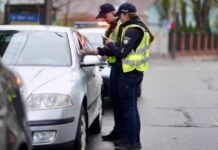 Коли поліцейський має право зупинити автомобіль Коли поліцейський має право зупинити автомобіль