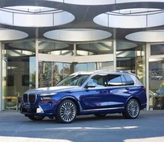 BMW готує нове покоління X7 з двоколірним кузовом та персоналізацією BMW готує нове покоління X7 з двоколірним кузовом та персоналізацією