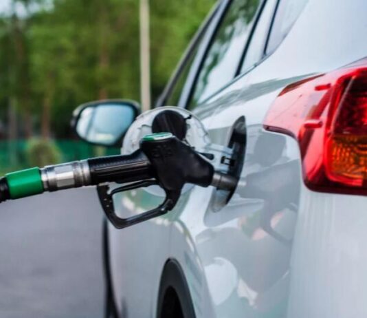 Чому завжди варто глушити двигун на АЗС Чому завжди варто заглушати двигун на АЗС