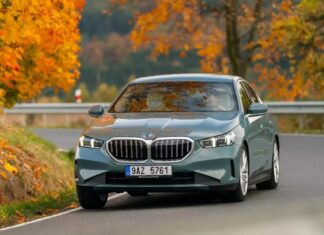 Автоексперт назвав преміальні авто, які обійдуться дорожче за нові