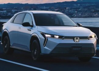 Honda починає продаж нового електромобіля Insight