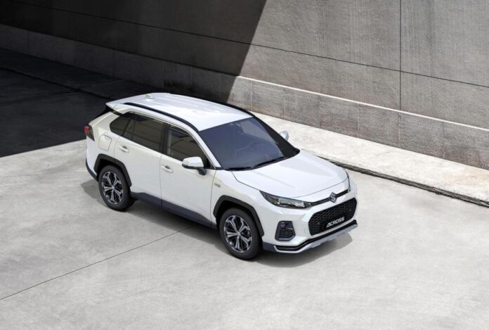 Suzuki випустила новий Across: майже Toyota RAV4, але під іншим брендом