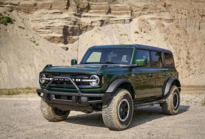 Ford відкликає майже 180 тисяч авто через проблему з сидіннями