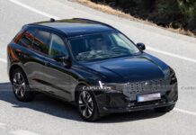 Новий Volvo XC60 засвітився на тестах (фото)